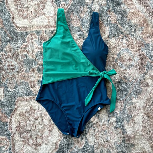 Summer Salt The Perfect Wrap One Piece Swimsuit Seaglass & Seaweed Size 14 Plus - Picture 5 of 12